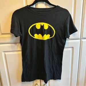 Batman Woman’s Short Sleeve Black with Yellow Batman Logo, Size: L